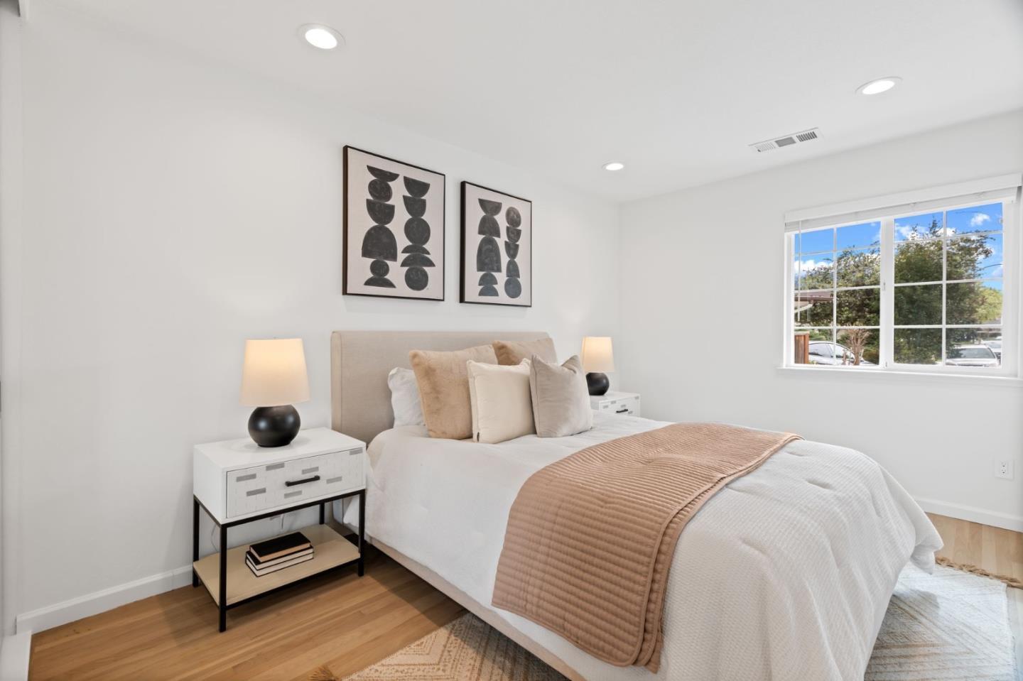 Detail Gallery Image 31 of 47 For 1002 Oaktree Dr, San Jose,  CA 95129 - 3 Beds | 2 Baths
