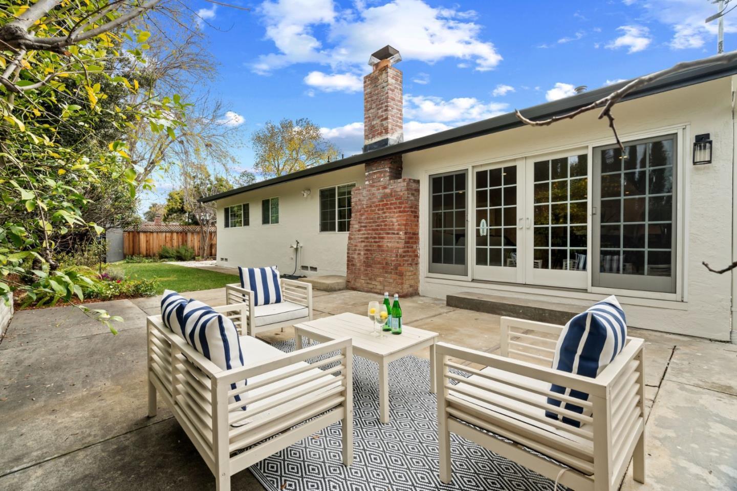 Detail Gallery Image 35 of 47 For 1002 Oaktree Dr, San Jose,  CA 95129 - 3 Beds | 2 Baths