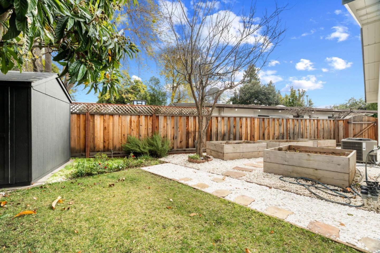 Detail Gallery Image 37 of 47 For 1002 Oaktree Dr, San Jose,  CA 95129 - 3 Beds | 2 Baths