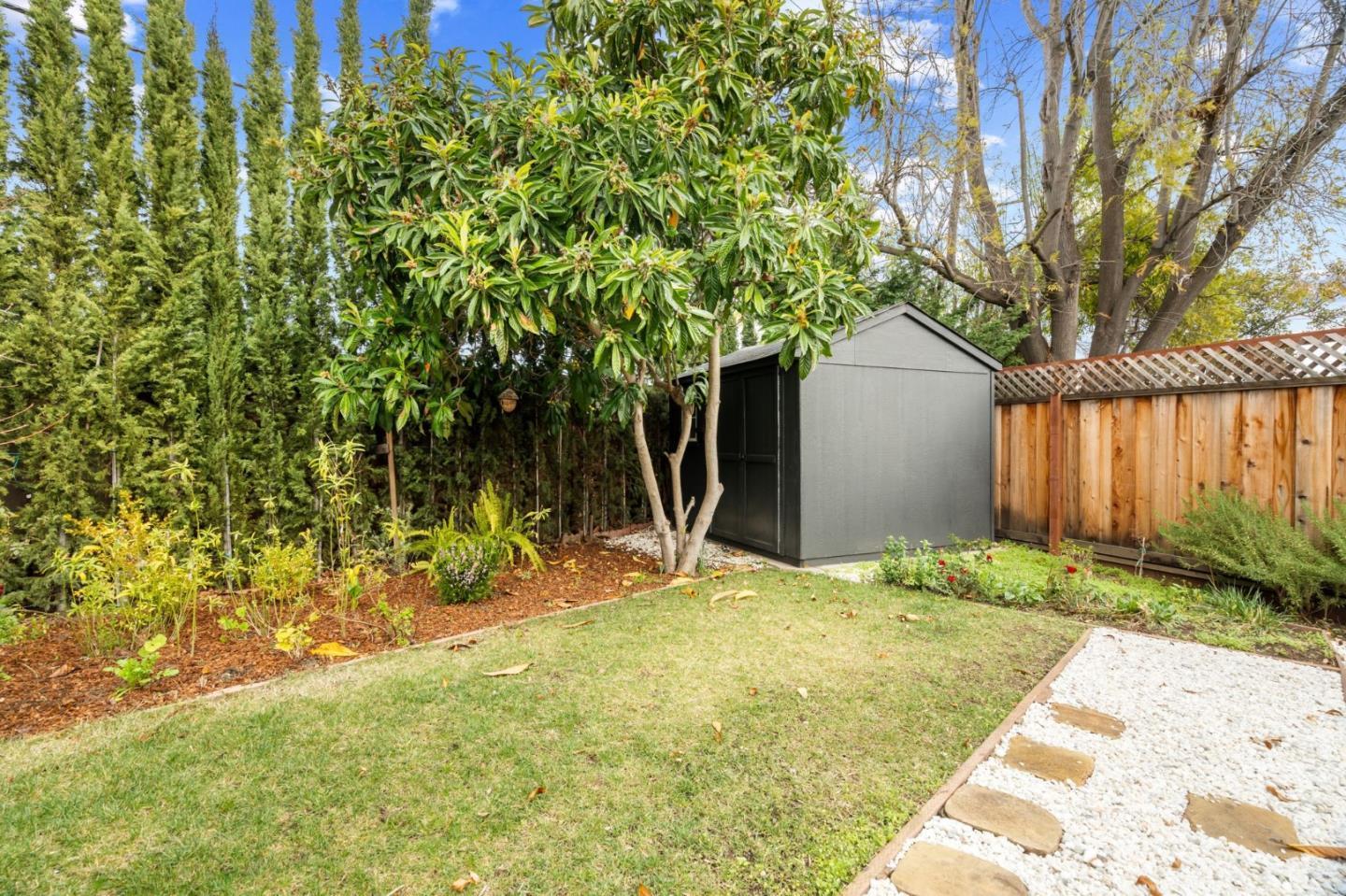 Detail Gallery Image 39 of 47 For 1002 Oaktree Dr, San Jose,  CA 95129 - 3 Beds | 2 Baths