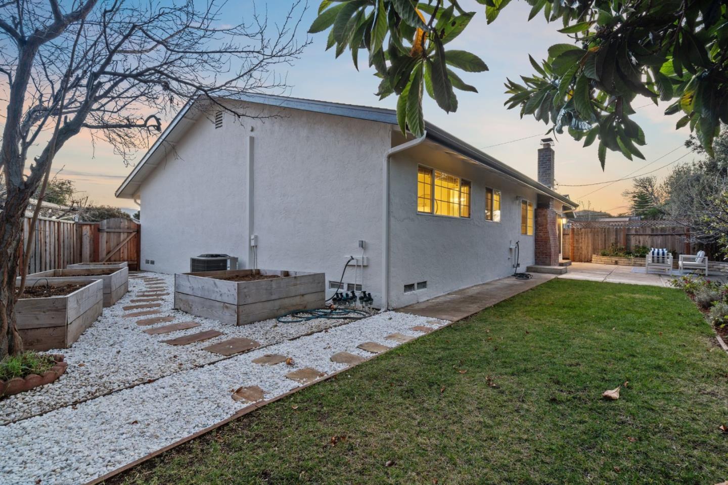 Detail Gallery Image 45 of 47 For 1002 Oaktree Dr, San Jose,  CA 95129 - 3 Beds | 2 Baths