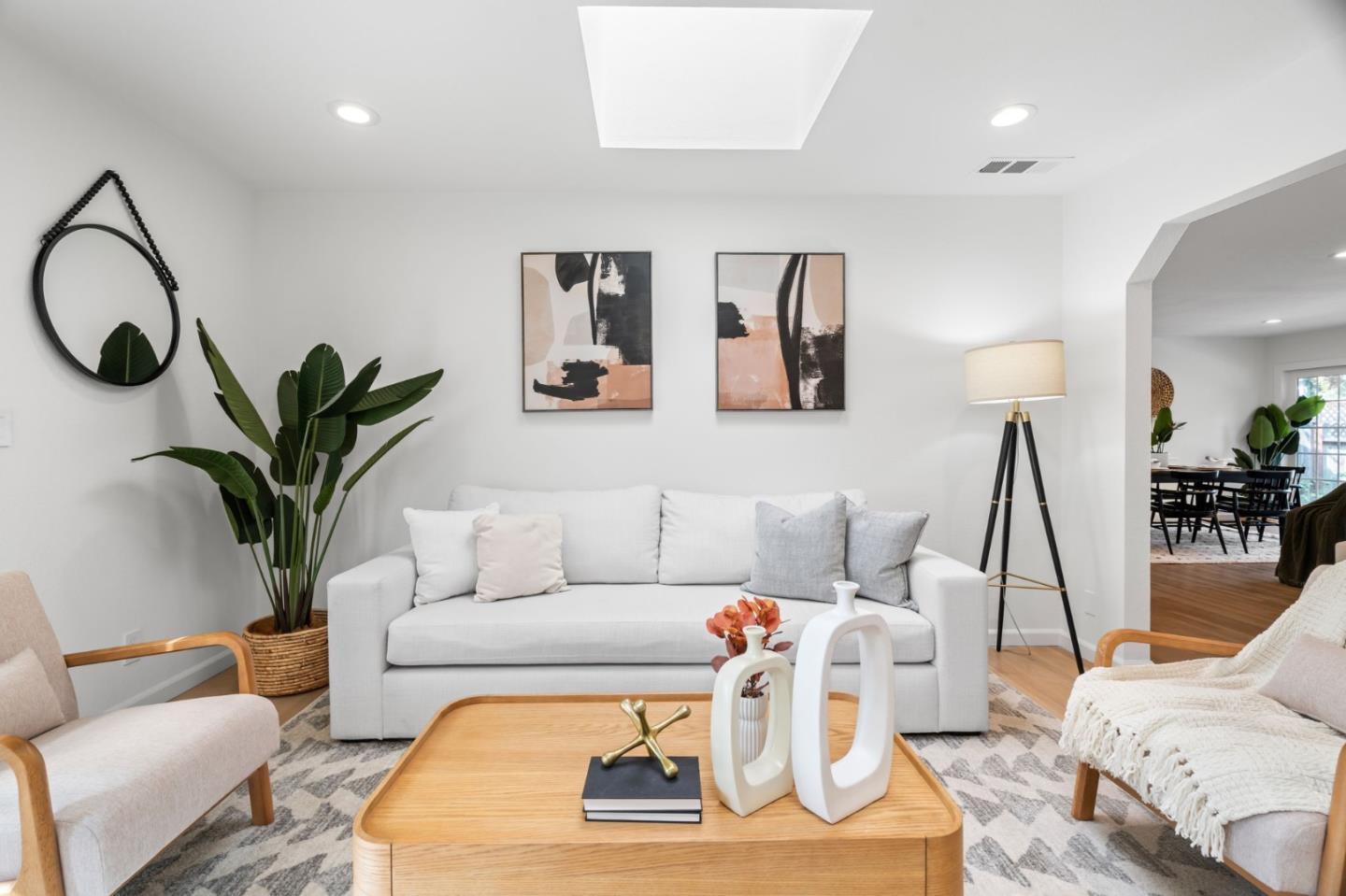 Detail Gallery Image 6 of 47 For 1002 Oaktree Dr, San Jose,  CA 95129 - 3 Beds | 2 Baths