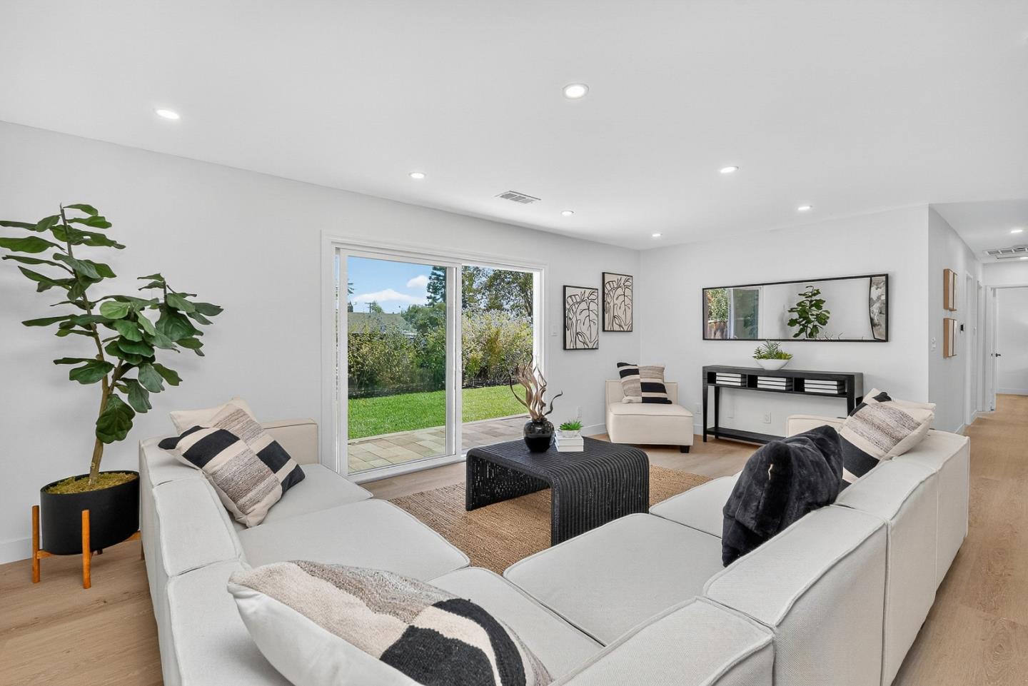 Detail Gallery Image 10 of 76 For 209 Nob Hill Way, Los Gatos,  CA 95032 - 3 Beds | 2 Baths