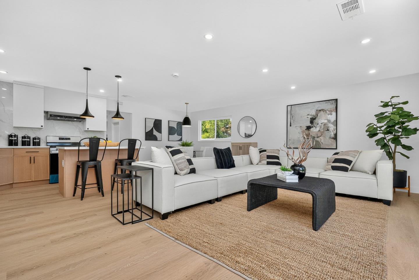 Detail Gallery Image 12 of 76 For 209 Nob Hill Way, Los Gatos,  CA 95032 - 3 Beds | 2 Baths