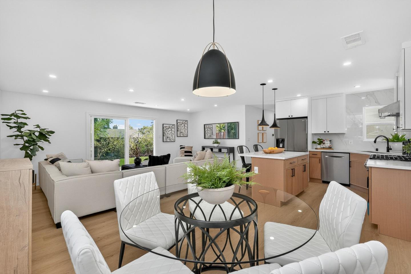 Detail Gallery Image 20 of 76 For 209 Nob Hill Way, Los Gatos,  CA 95032 - 3 Beds | 2 Baths
