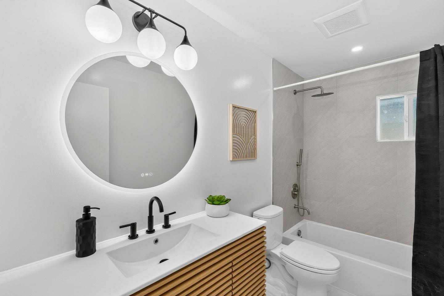 Detail Gallery Image 29 of 76 For 209 Nob Hill Way, Los Gatos,  CA 95032 - 3 Beds | 2 Baths