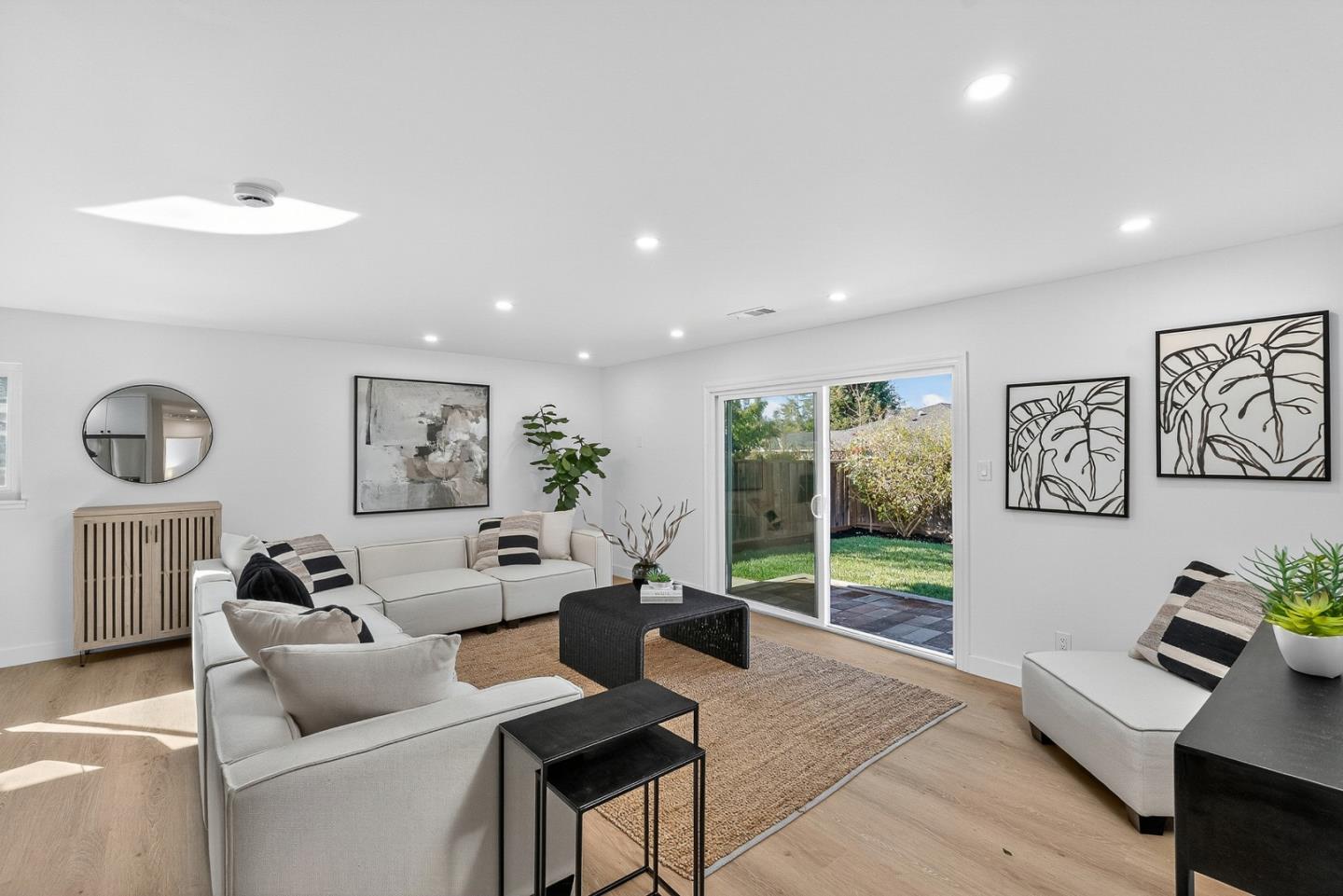 Detail Gallery Image 4 of 76 For 209 Nob Hill Way, Los Gatos,  CA 95032 - 3 Beds | 2 Baths