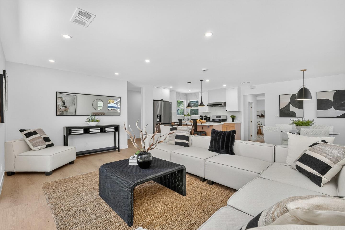 Detail Gallery Image 9 of 76 For 209 Nob Hill Way, Los Gatos,  CA 95032 - 3 Beds | 2 Baths