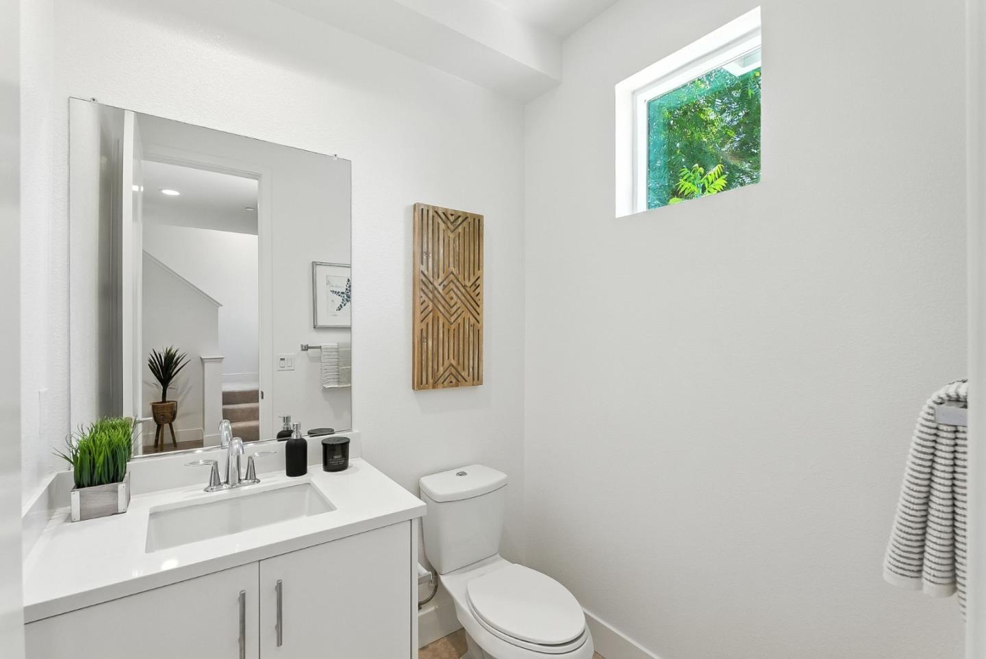 Detail Gallery Image 31 of 66 For 7997 Regional Cmn, Dublin,  CA 94568 - 2 Beds | 2/1 Baths