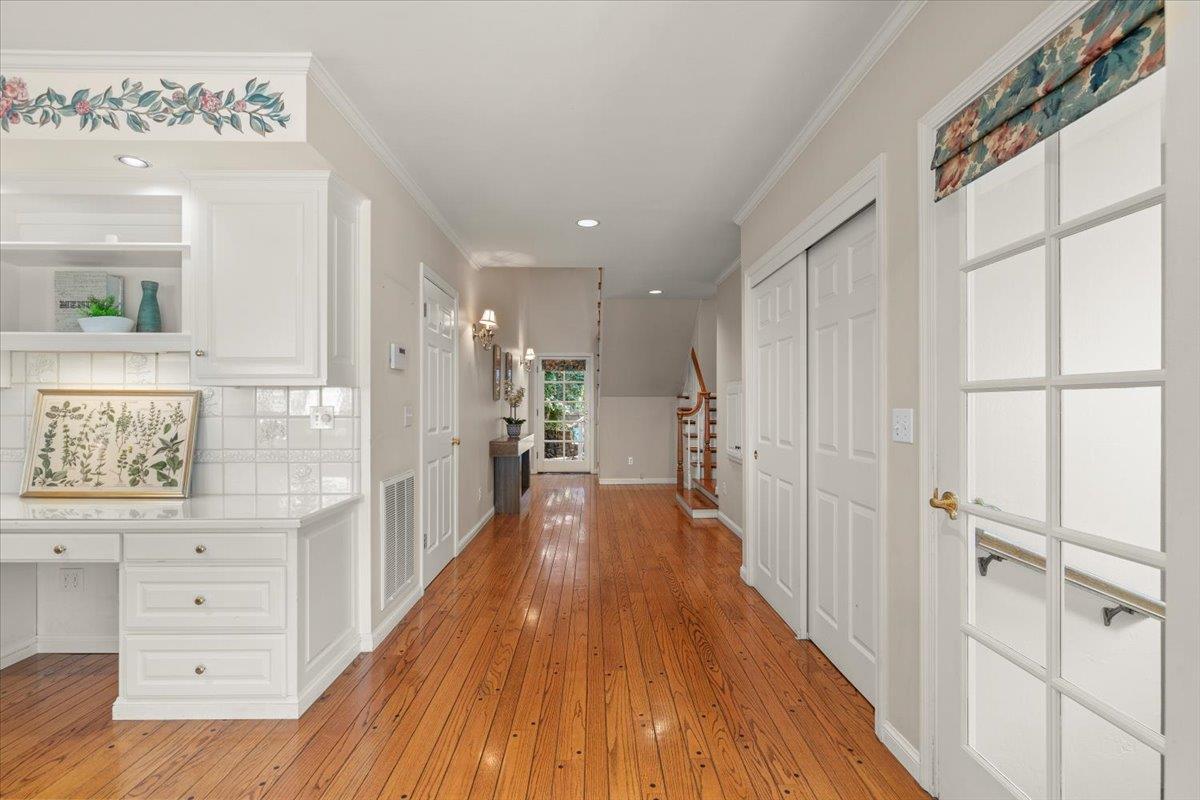 Detail Gallery Image 14 of 59 For 15195 El Camino Grande, Saratoga,  CA 95070 - 5 Beds | 4/1 Baths