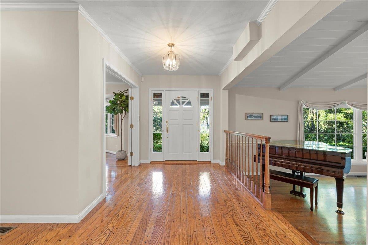 Detail Gallery Image 3 of 59 For 15195 El Camino Grande, Saratoga,  CA 95070 - 5 Beds | 4/1 Baths