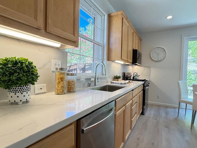 Detail Gallery Image 13 of 68 For 9639 Camassia Way, San Ramon,  CA 94582 - 3 Beds | 2/1 Baths