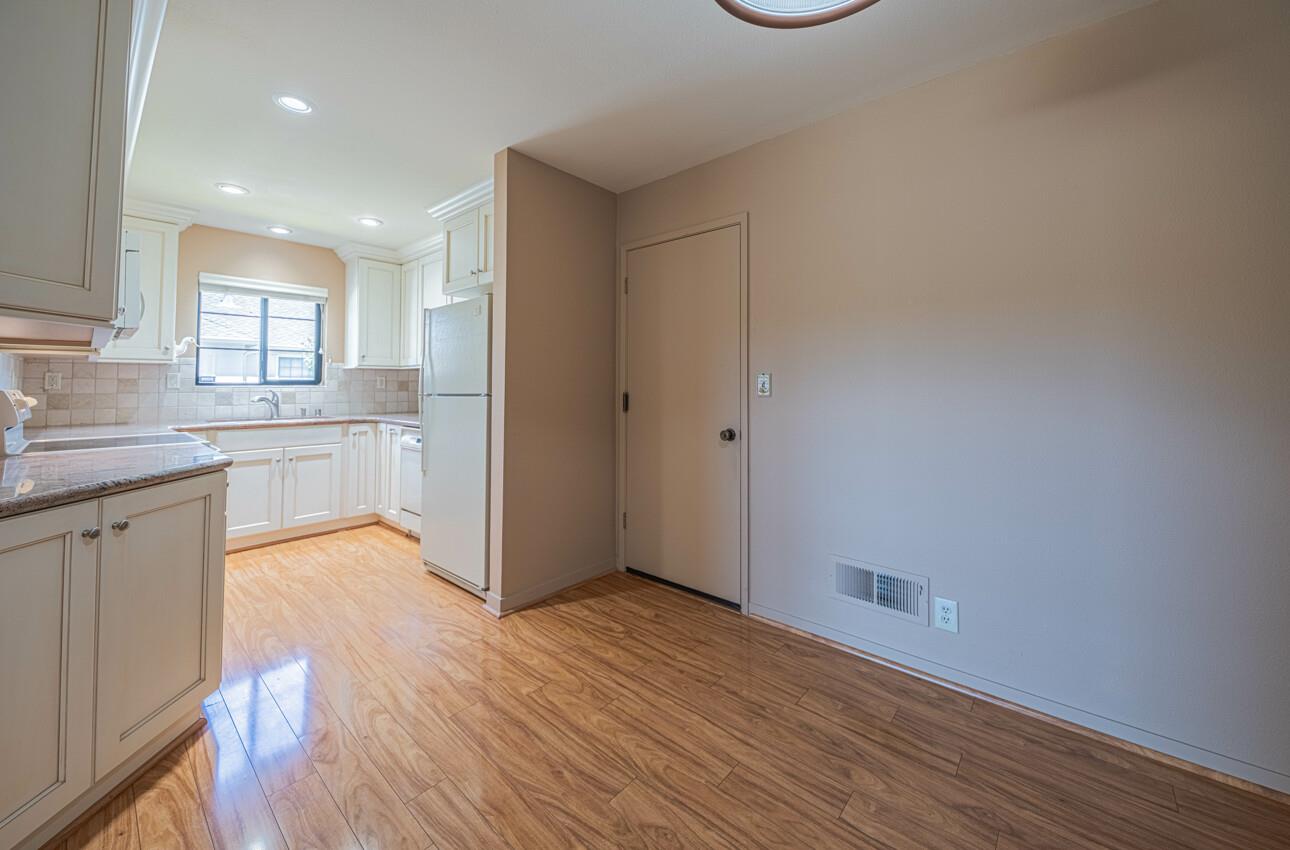 Detail Gallery Image 15 of 31 For 128 Nissen Rd #4,  Salinas,  CA 93901 - 2 Beds | 2 Baths