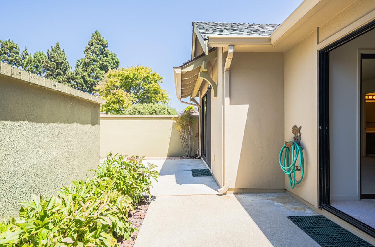 Detail Gallery Image 20 of 31 For 128 Nissen Rd #4,  Salinas,  CA 93901 - 2 Beds | 2 Baths
