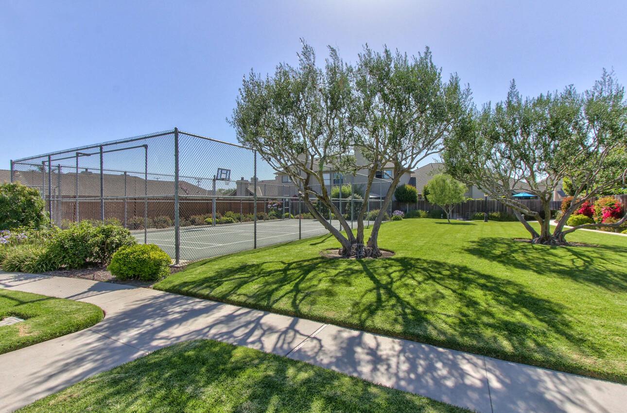 Detail Gallery Image 30 of 31 For 128 Nissen Rd #4,  Salinas,  CA 93901 - 2 Beds | 2 Baths