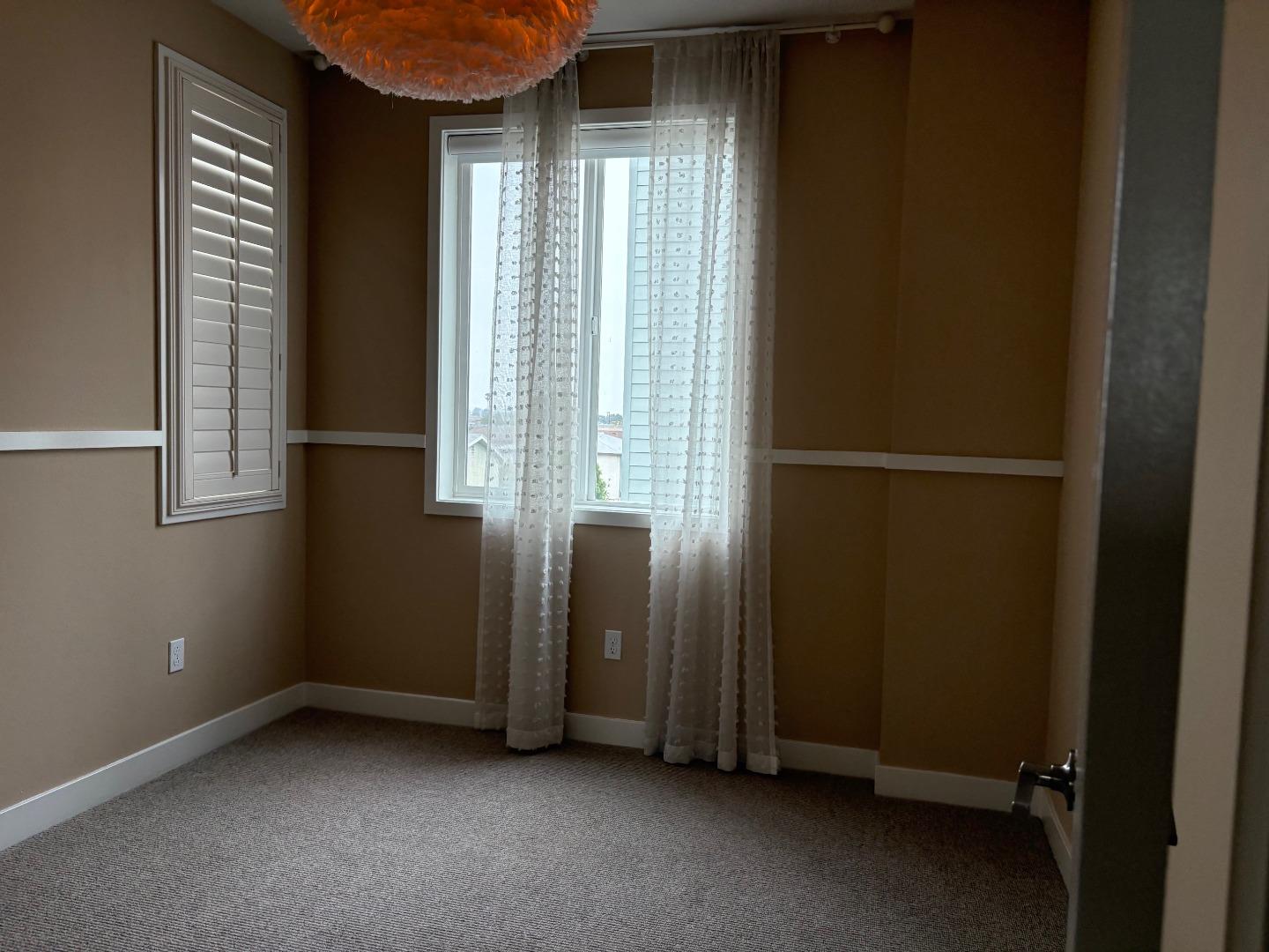 Detail Gallery Image 7 of 22 For 312 Bridgewater Way #1,  Gardena,  CA 90247 - 3 Beds | 3/1 Baths