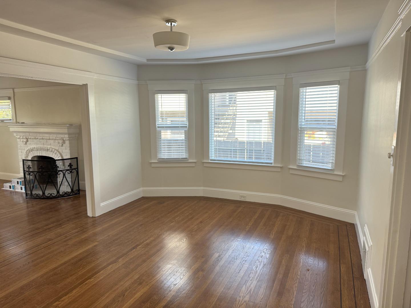 Detail Gallery Image 5 of 12 For 616 N Claremont St, San Mateo,  CA 94401 - 3 Beds | 2 Baths