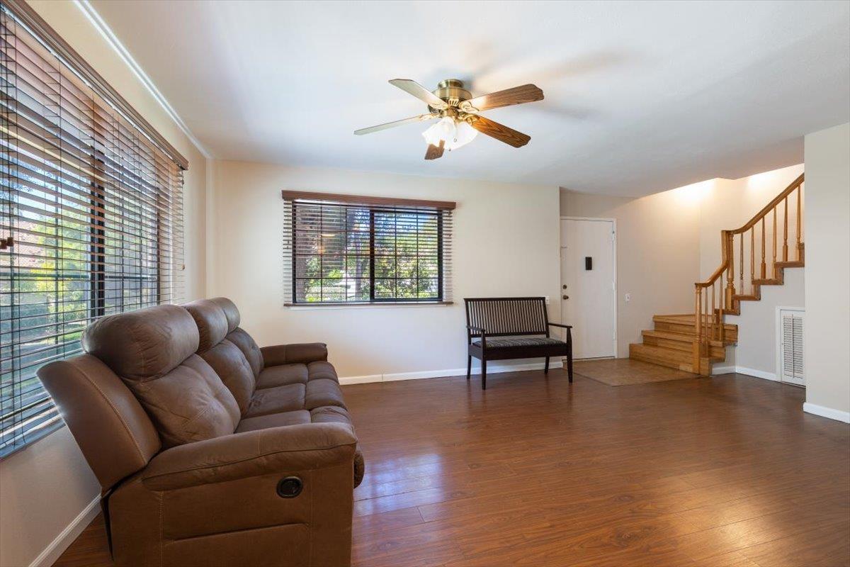 Detail Gallery Image 12 of 39 For 5453 Colony Green Dr, San Jose,  CA 95123 - 2 Beds | 2/1 Baths