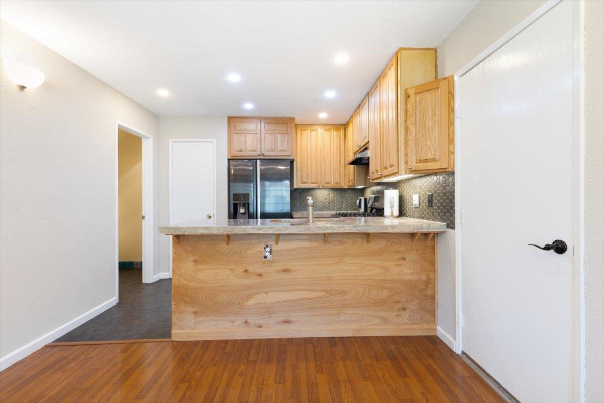 Detail Gallery Image 19 of 39 For 5453 Colony Green Dr, San Jose,  CA 95123 - 2 Beds | 2/1 Baths