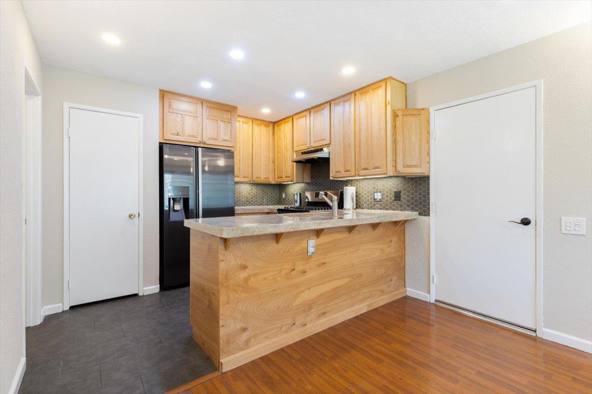 Detail Gallery Image 20 of 39 For 5453 Colony Green Dr, San Jose,  CA 95123 - 2 Beds | 2/1 Baths
