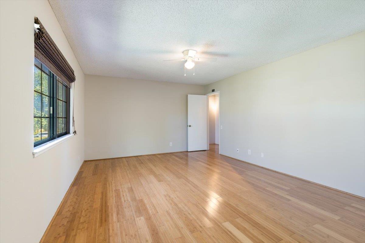 Detail Gallery Image 25 of 39 For 5453 Colony Green Dr, San Jose,  CA 95123 - 2 Beds | 2/1 Baths