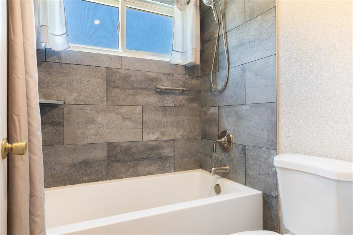 Detail Gallery Image 32 of 39 For 5453 Colony Green Dr, San Jose,  CA 95123 - 2 Beds | 2/1 Baths