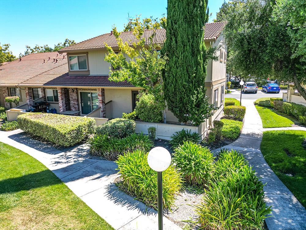 Detail Gallery Image 34 of 39 For 5453 Colony Green Dr, San Jose,  CA 95123 - 2 Beds | 2/1 Baths
