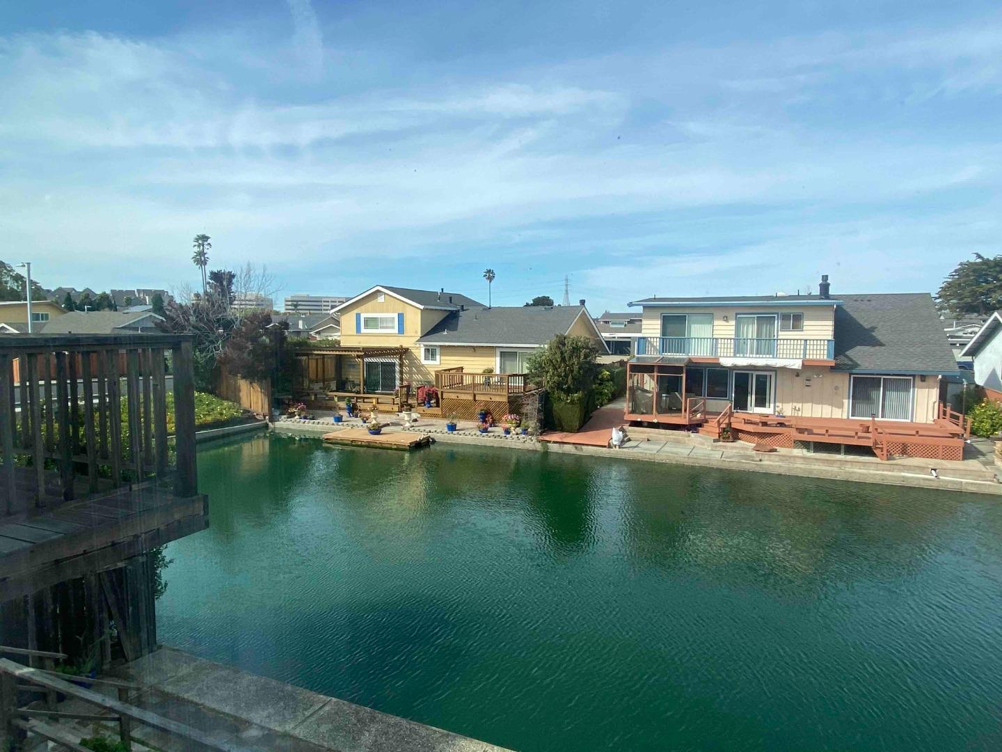 Detail Gallery Image 23 of 23 For 242 Surfbird Isle, Foster City,  CA 94404 - 4 Beds | 2/1 Baths