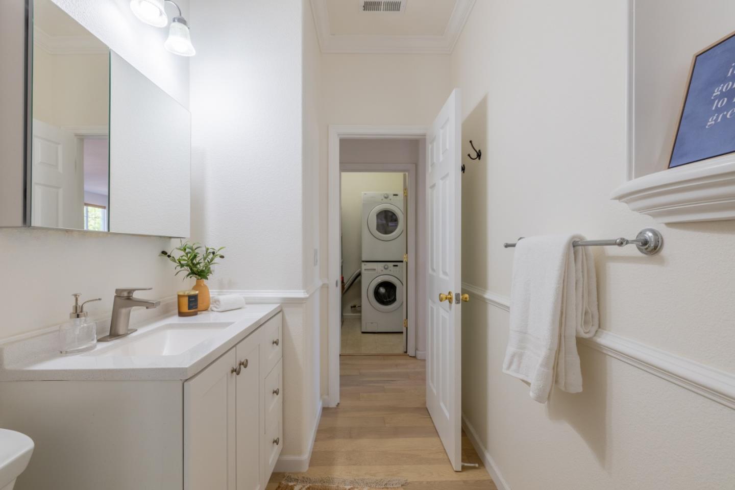 Detail Gallery Image 15 of 32 For 4785 Sea Crest Dr, Seaside,  CA 93955 - 4 Beds | 2/1 Baths