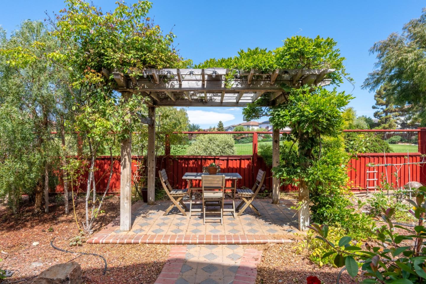 Detail Gallery Image 27 of 32 For 4785 Sea Crest Dr, Seaside,  CA 93955 - 4 Beds | 2/1 Baths