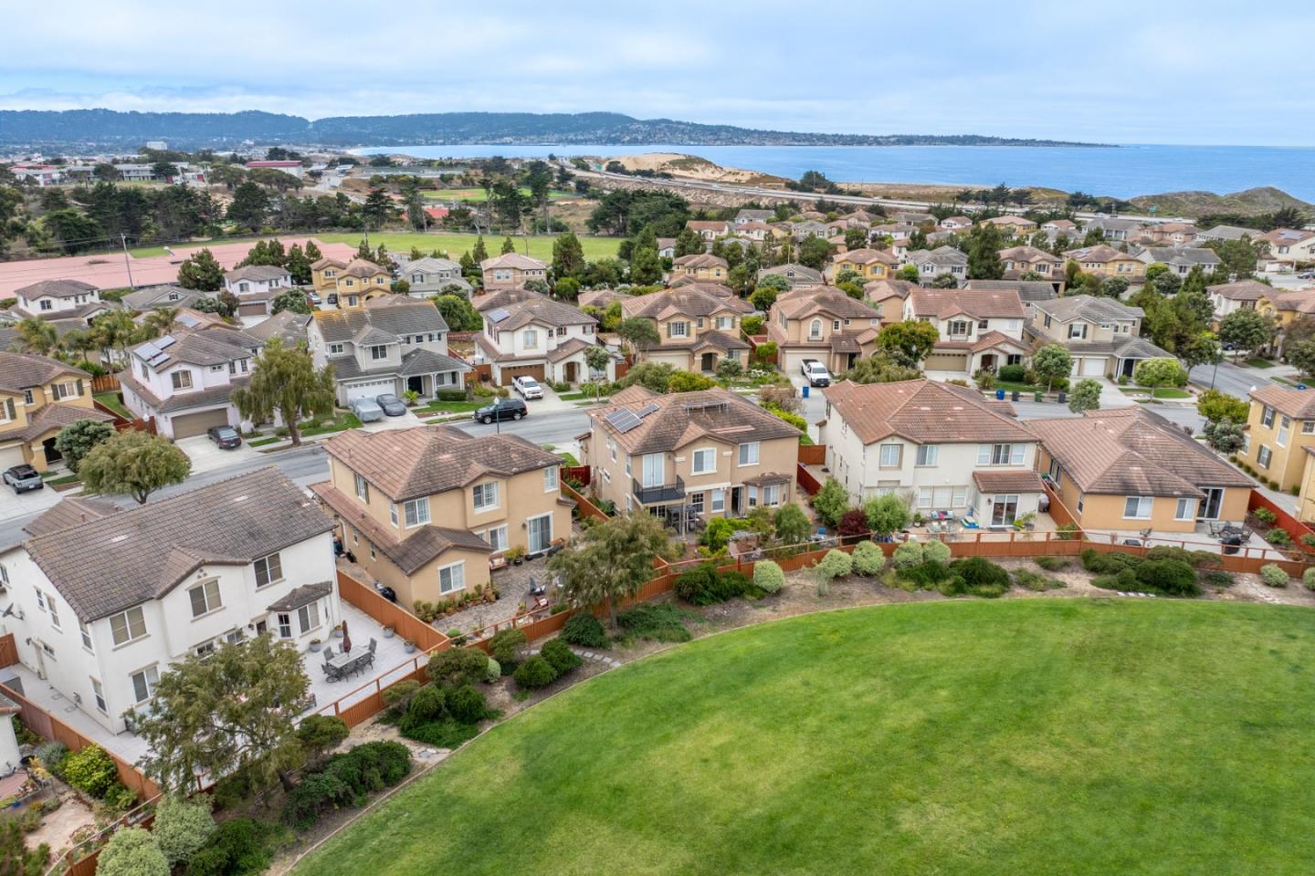 Detail Gallery Image 30 of 32 For 4785 Sea Crest Dr, Seaside,  CA 93955 - 4 Beds | 2/1 Baths
