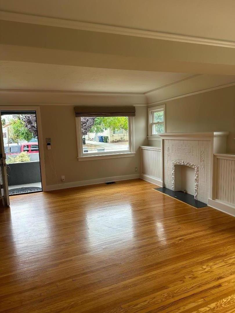 Detail Gallery Image 11 of 21 For 3860 Minerva Ave, Los Angeles,  CA 90066 - 3 Beds | 2 Baths