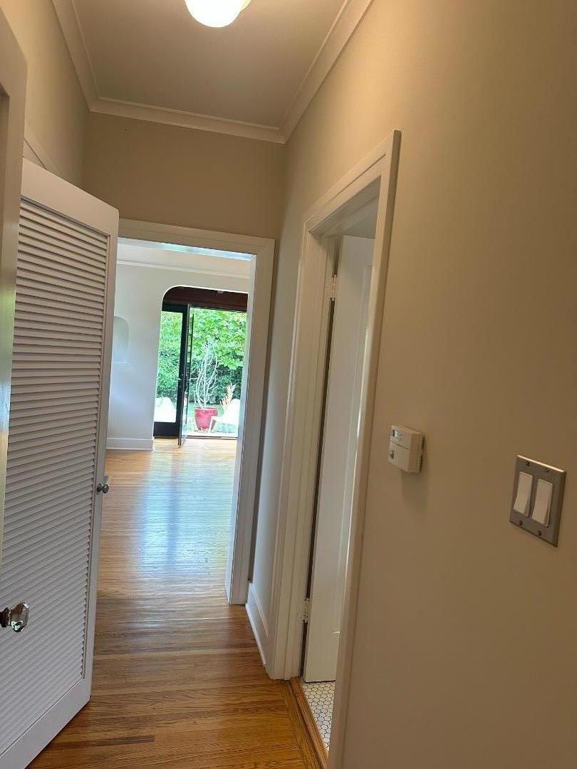 Detail Gallery Image 13 of 21 For 3860 Minerva Ave, Los Angeles,  CA 90066 - 3 Beds | 2 Baths