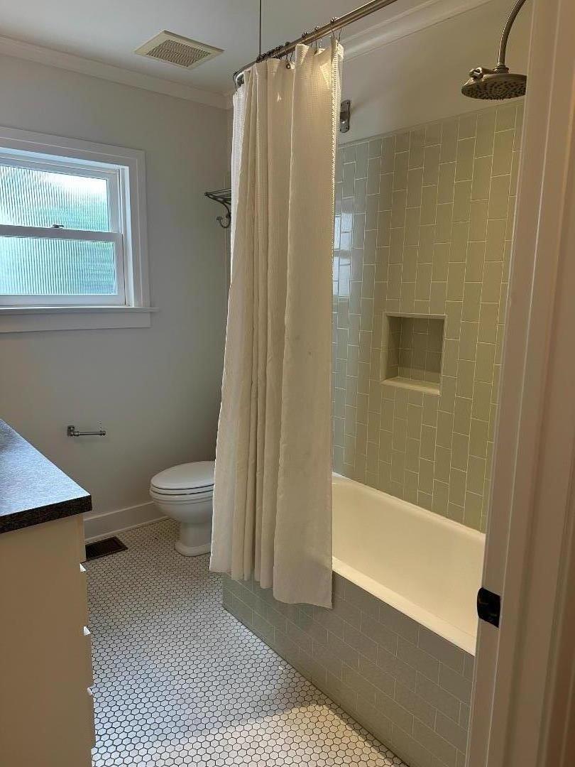 Detail Gallery Image 15 of 21 For 3860 Minerva Ave, Los Angeles,  CA 90066 - 3 Beds | 2 Baths