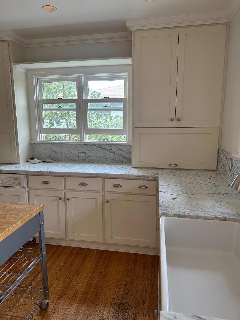 Detail Gallery Image 8 of 21 For 3860 Minerva Ave, Los Angeles,  CA 90066 - 3 Beds | 2 Baths