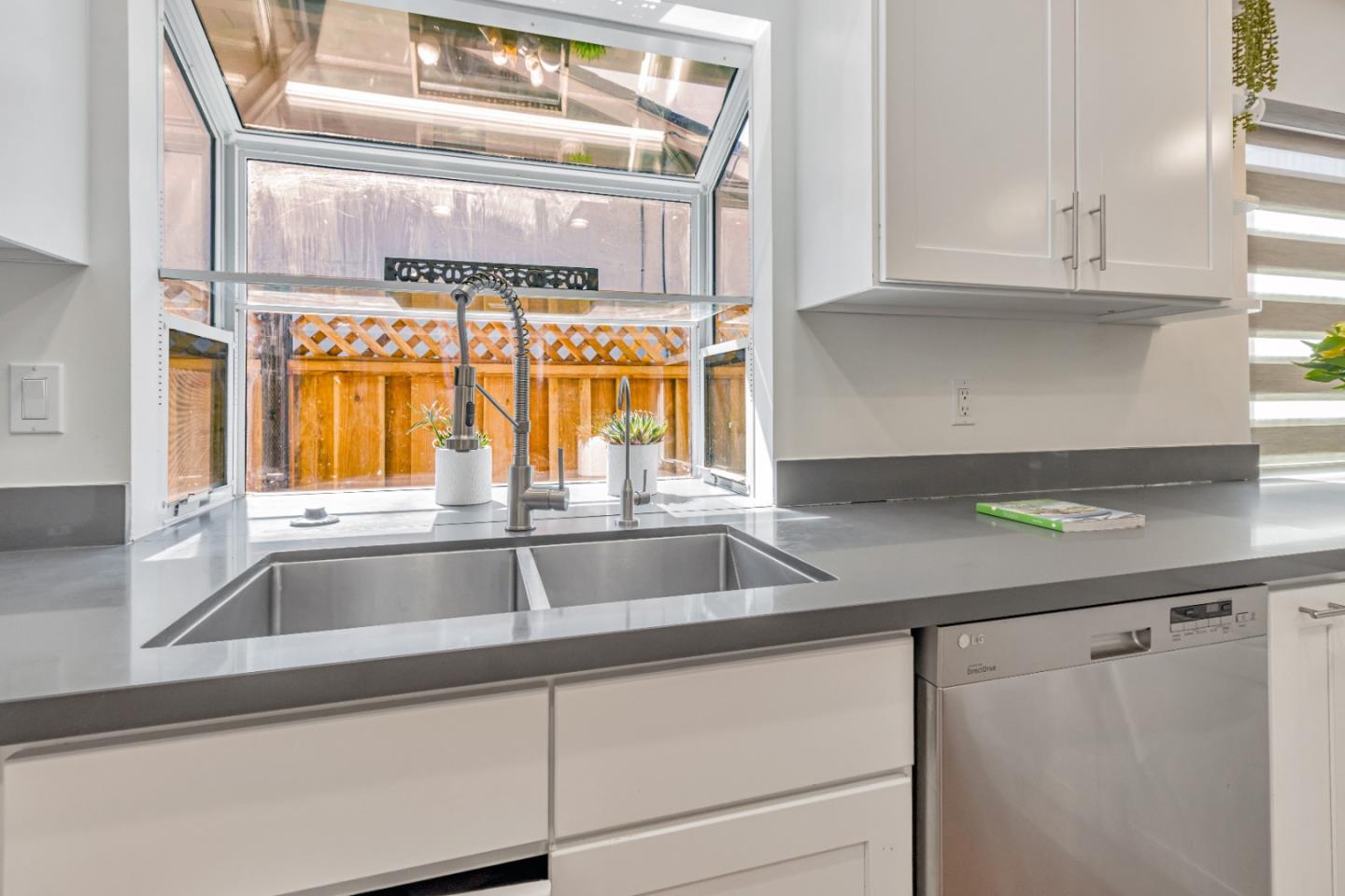 Detail Gallery Image 12 of 35 For 3363 Mira Vista Cir, San Jose,  CA 95132 - 4 Beds | 3 Baths