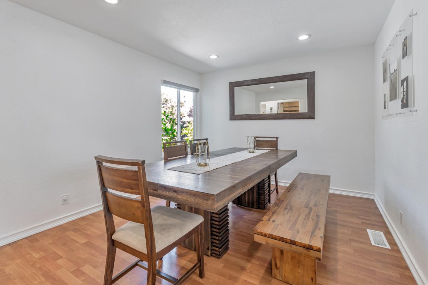 Detail Gallery Image 16 of 35 For 3363 Mira Vista Cir, San Jose,  CA 95132 - 4 Beds | 3 Baths