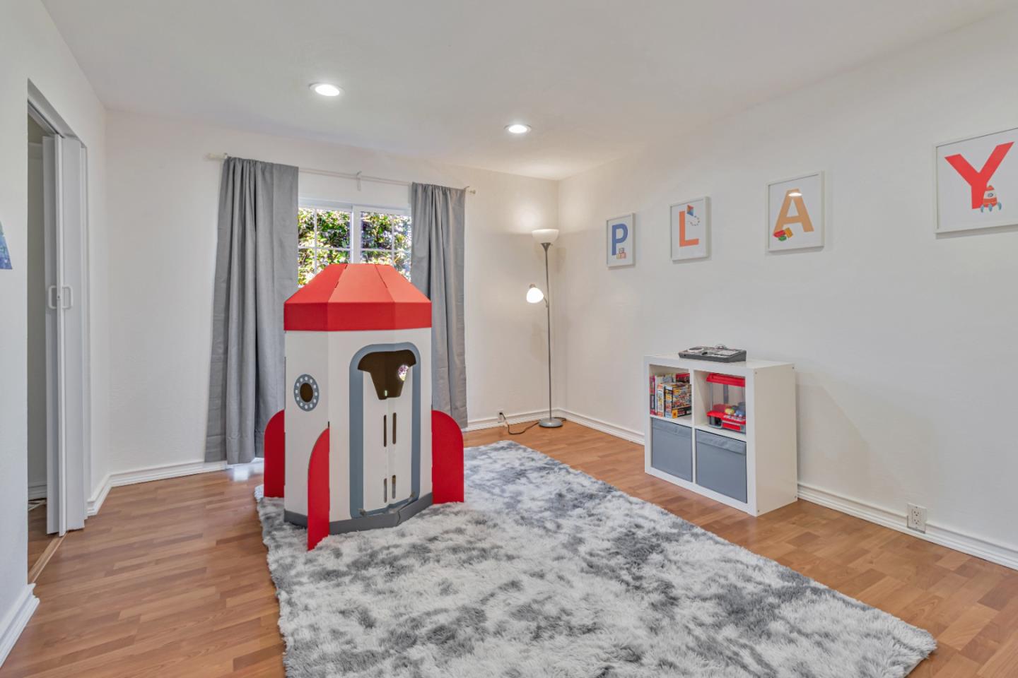 Detail Gallery Image 27 of 35 For 3363 Mira Vista Cir, San Jose,  CA 95132 - 4 Beds | 3 Baths