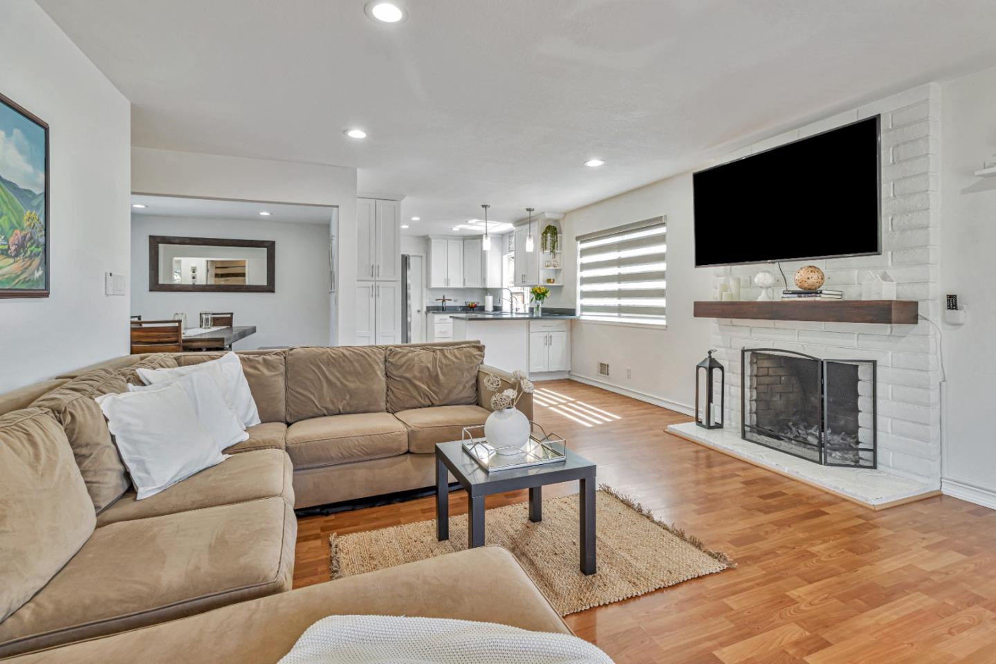 Detail Gallery Image 6 of 35 For 3363 Mira Vista Cir, San Jose,  CA 95132 - 4 Beds | 3 Baths