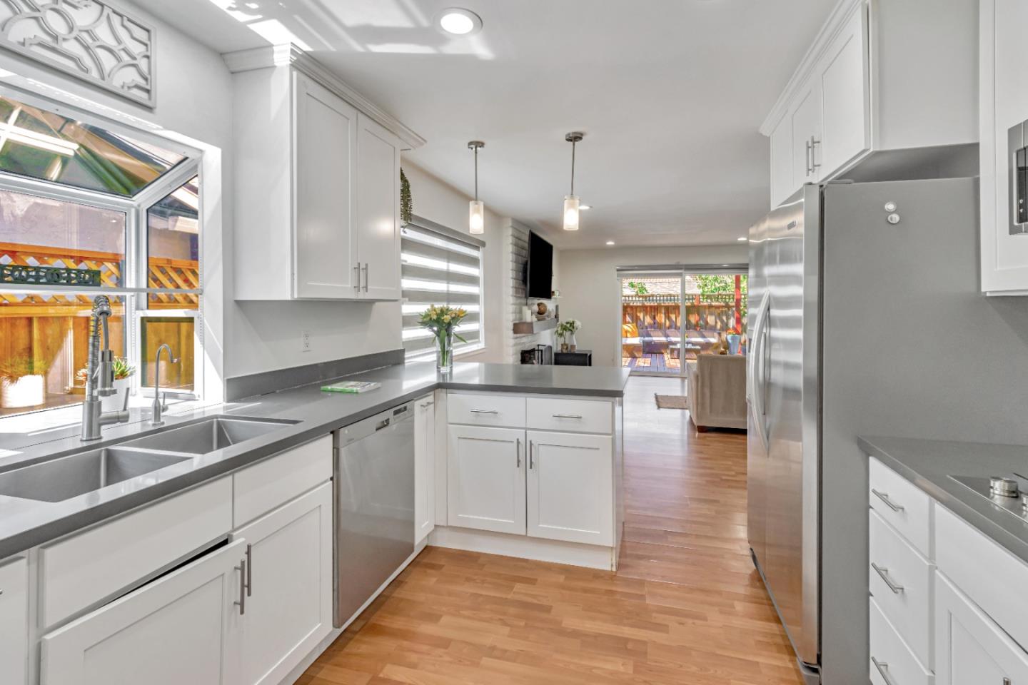 Detail Gallery Image 9 of 35 For 3363 Mira Vista Cir, San Jose,  CA 95132 - 4 Beds | 3 Baths