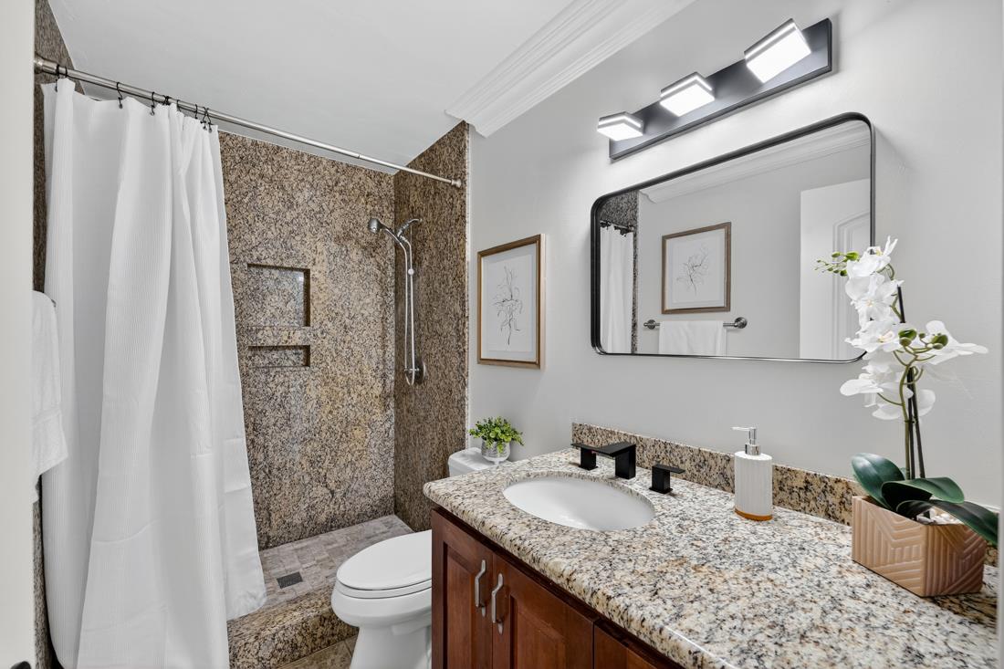 Detail Gallery Image 19 of 63 For 895 Greenwich Dr, Gilroy,  CA 95020 - 5 Beds | 3 Baths