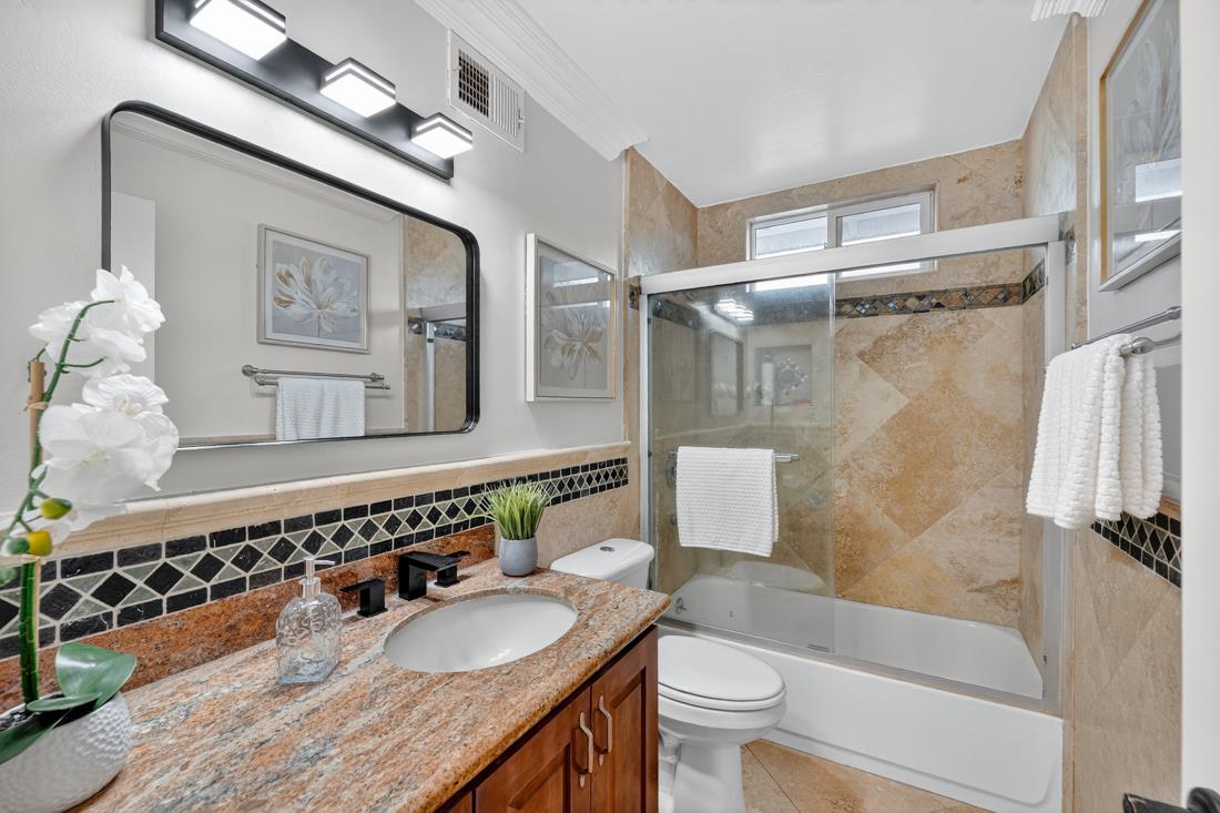 Detail Gallery Image 26 of 63 For 895 Greenwich Dr, Gilroy,  CA 95020 - 5 Beds | 3 Baths