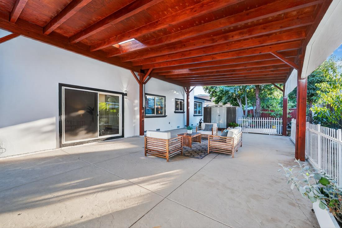 Detail Gallery Image 38 of 63 For 895 Greenwich Dr, Gilroy,  CA 95020 - 5 Beds | 3 Baths