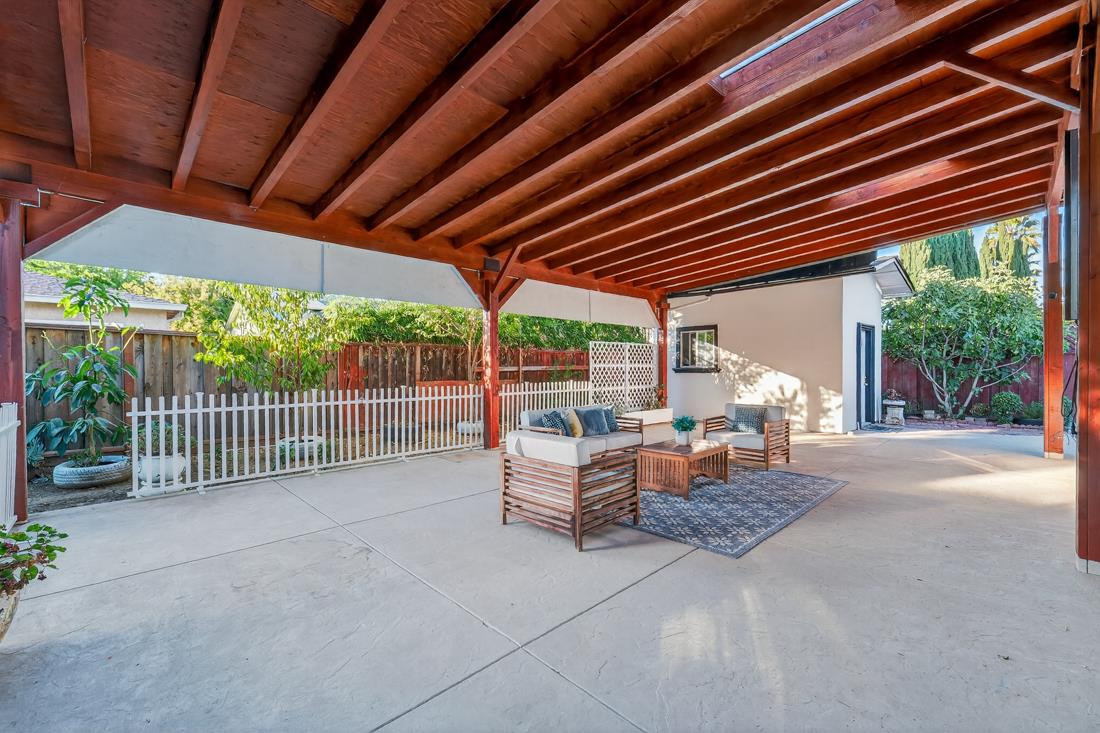 Detail Gallery Image 39 of 63 For 895 Greenwich Dr, Gilroy,  CA 95020 - 5 Beds | 3 Baths