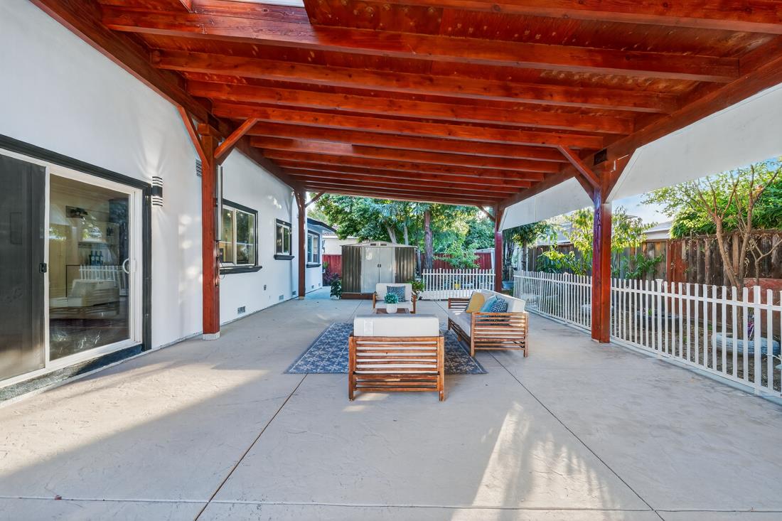 Detail Gallery Image 42 of 63 For 895 Greenwich Dr, Gilroy,  CA 95020 - 5 Beds | 3 Baths