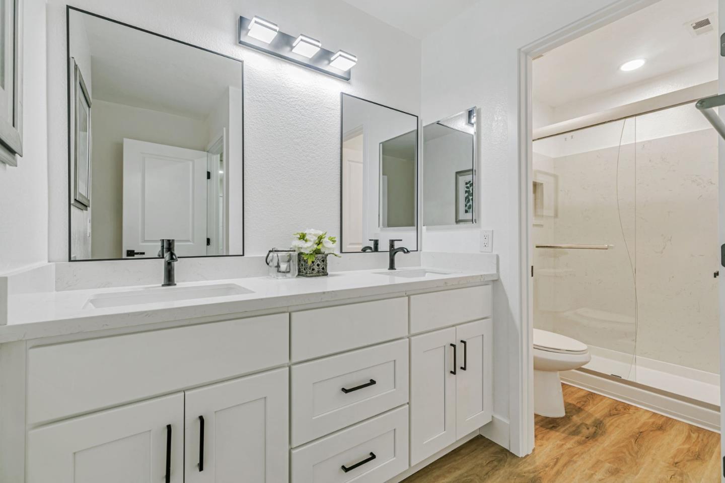 Detail Gallery Image 17 of 25 For 633 Easton Dr, San Jose,  CA 95133 - 3 Beds | 2 Baths