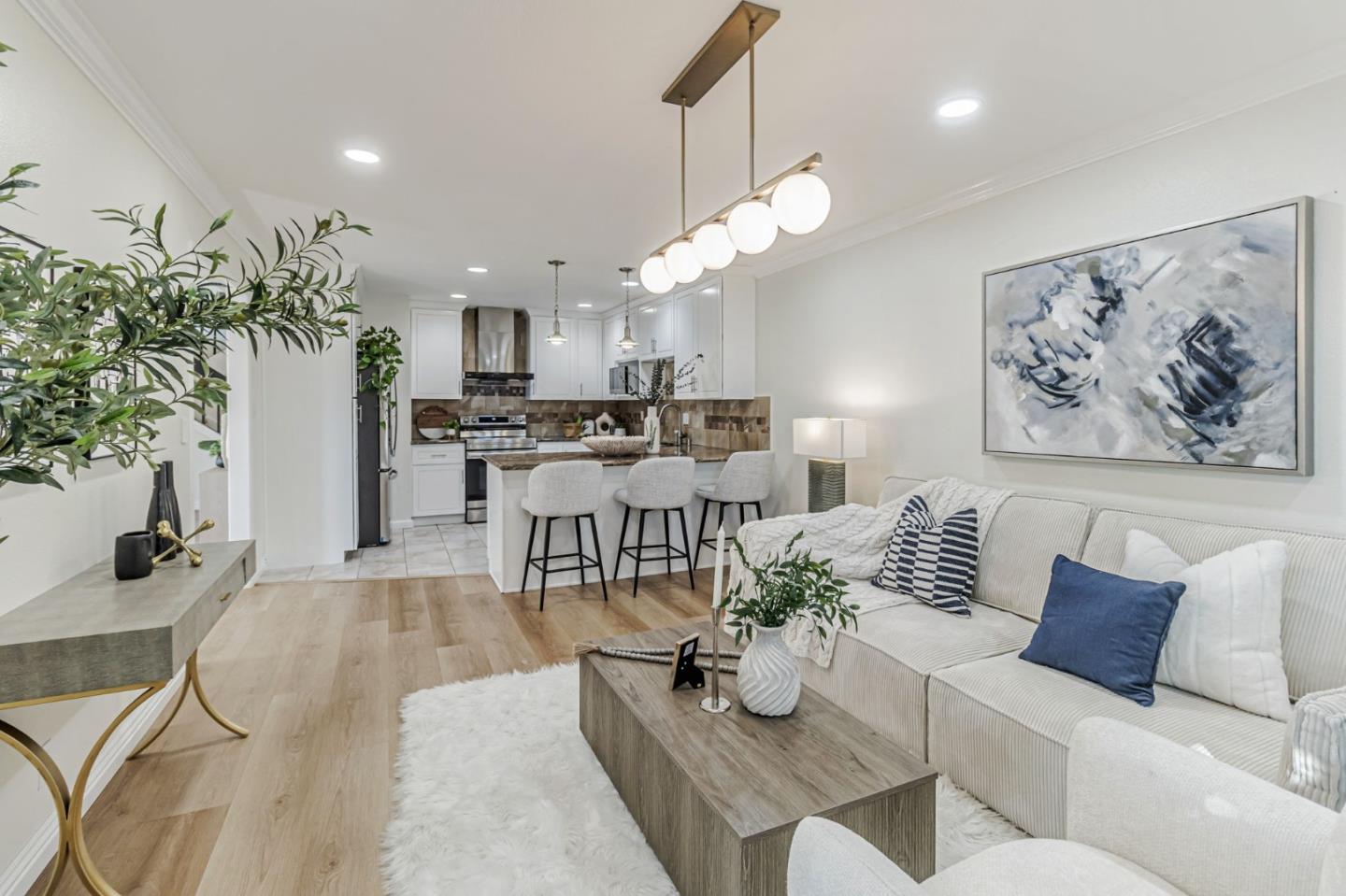 Detail Gallery Image 11 of 50 For 9 Lilly Ln, San Carlos,  CA 94070 - 3 Beds | 2/1 Baths