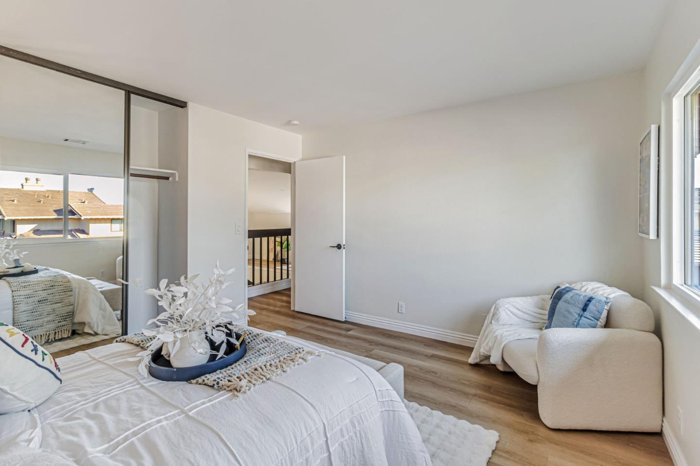 Detail Gallery Image 22 of 50 For 9 Lilly Ln, San Carlos,  CA 94070 - 3 Beds | 2/1 Baths