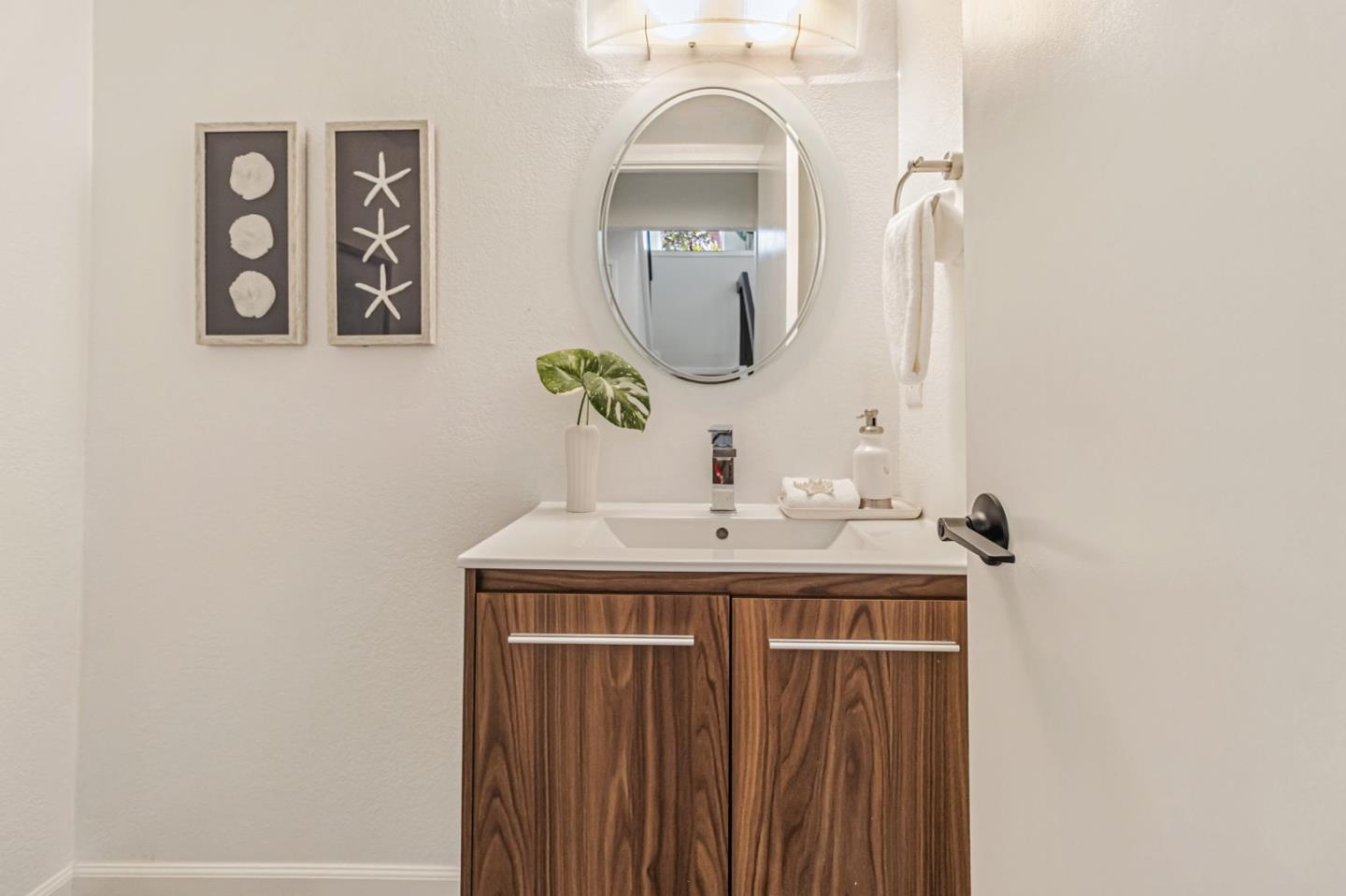 Detail Gallery Image 30 of 50 For 9 Lilly Ln, San Carlos,  CA 94070 - 3 Beds | 2/1 Baths