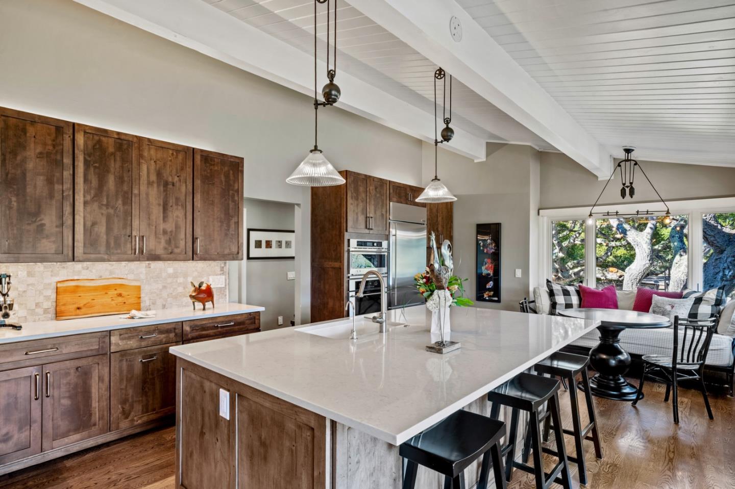 Detail Gallery Image 10 of 30 For 196 Laurel Dr, Carmel Valley,  CA 93924 - 4 Beds | 3/1 Baths